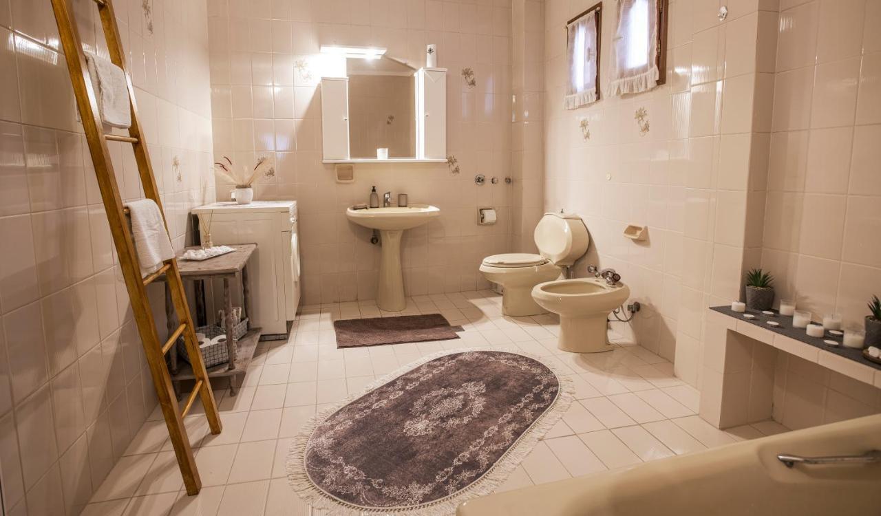 Georgia'S Guesthouse Кастория Экстерьер фото