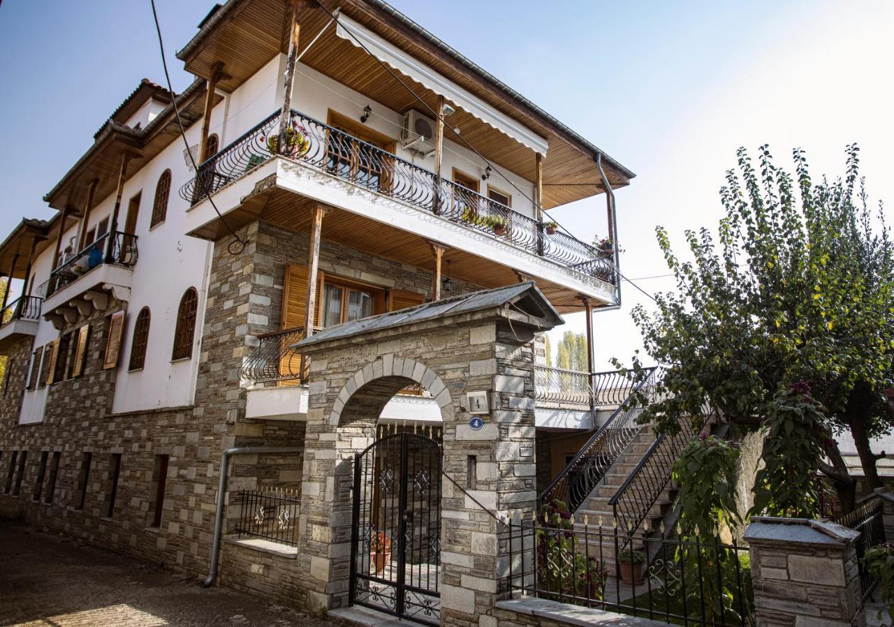 Georgia'S Guesthouse Кастория Экстерьер фото