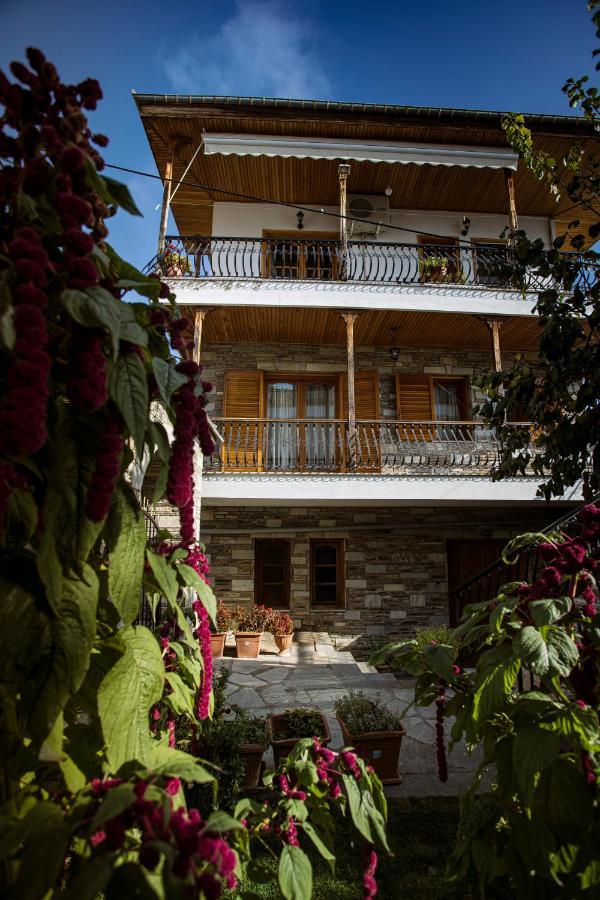 Georgia'S Guesthouse Кастория Экстерьер фото