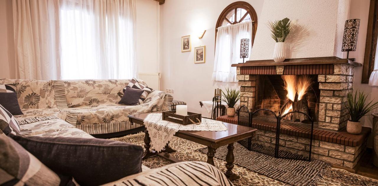 Georgia'S Guesthouse Кастория Экстерьер фото