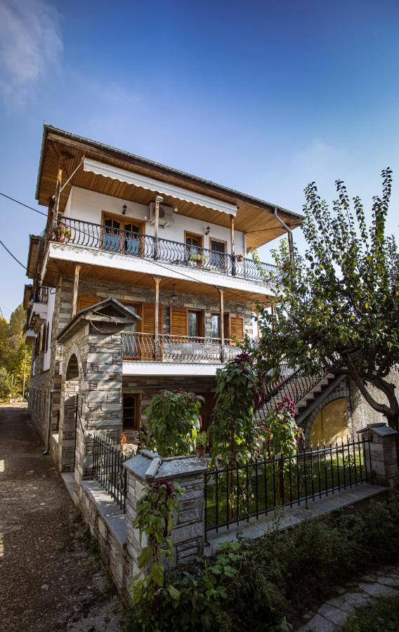 Georgia'S Guesthouse Кастория Экстерьер фото